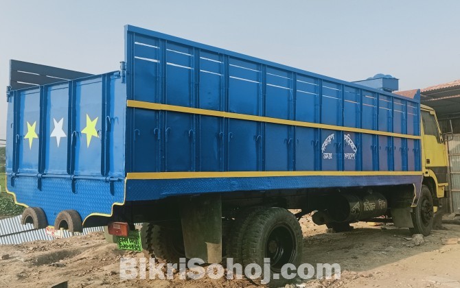 Tata 11.09 Open Truck 20 Feet 2010